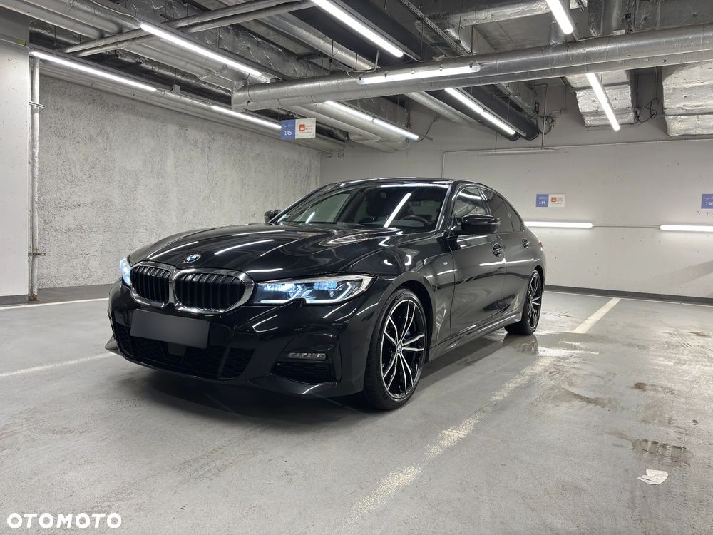 BMW 330I 2019 photo 2