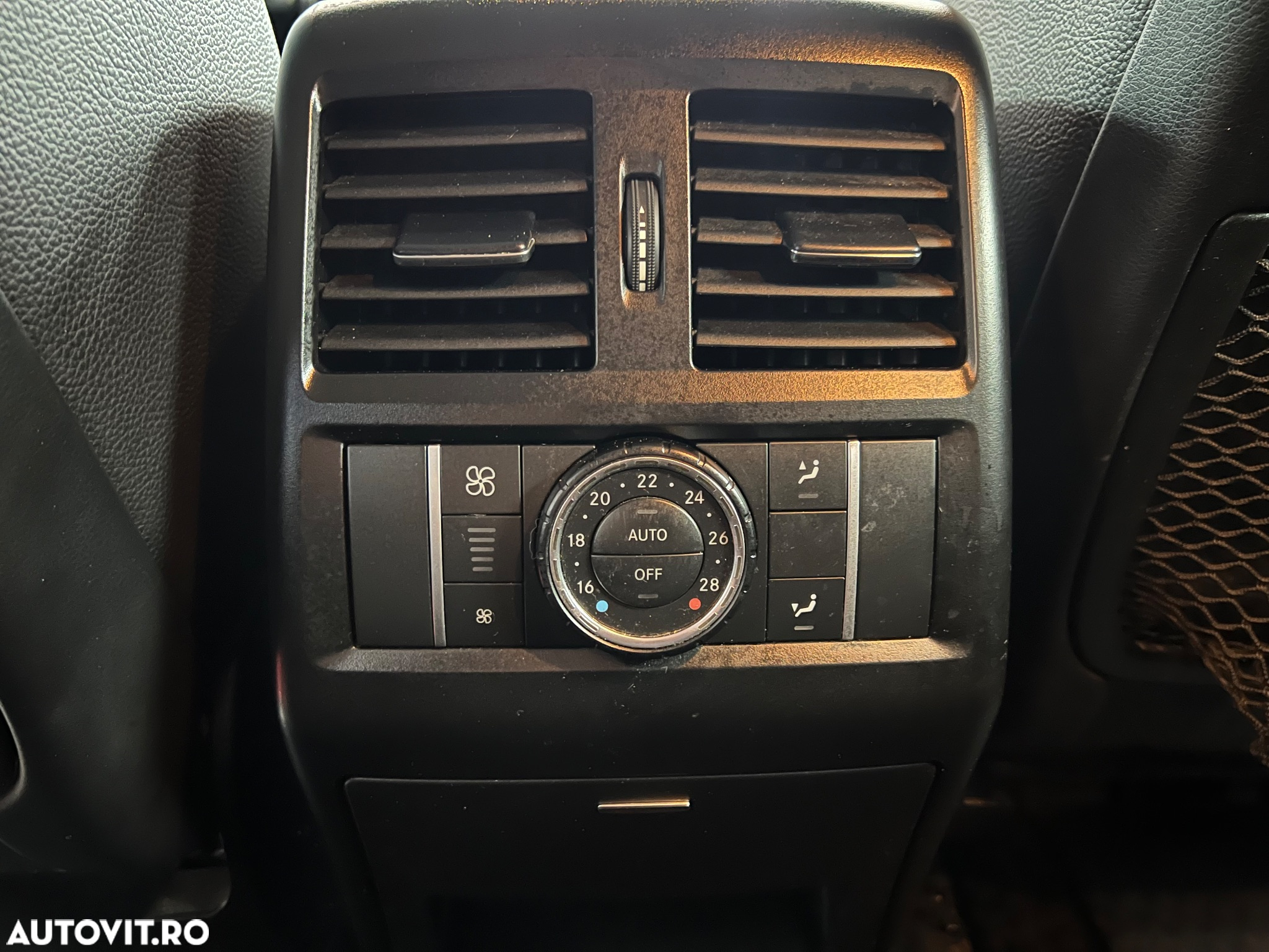 Mercedes-Benz ML 350 BlueTec 4MATIC Aut - 13