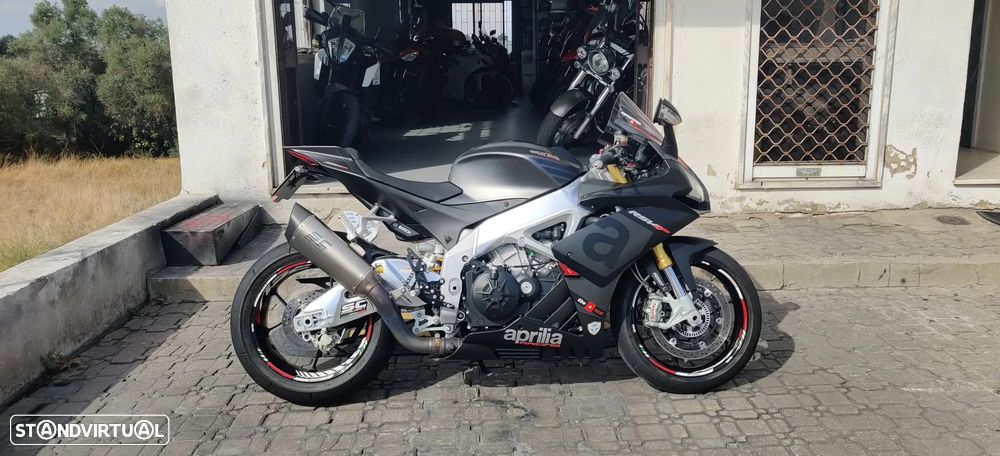 Aprilia RSV 4 RR - 3