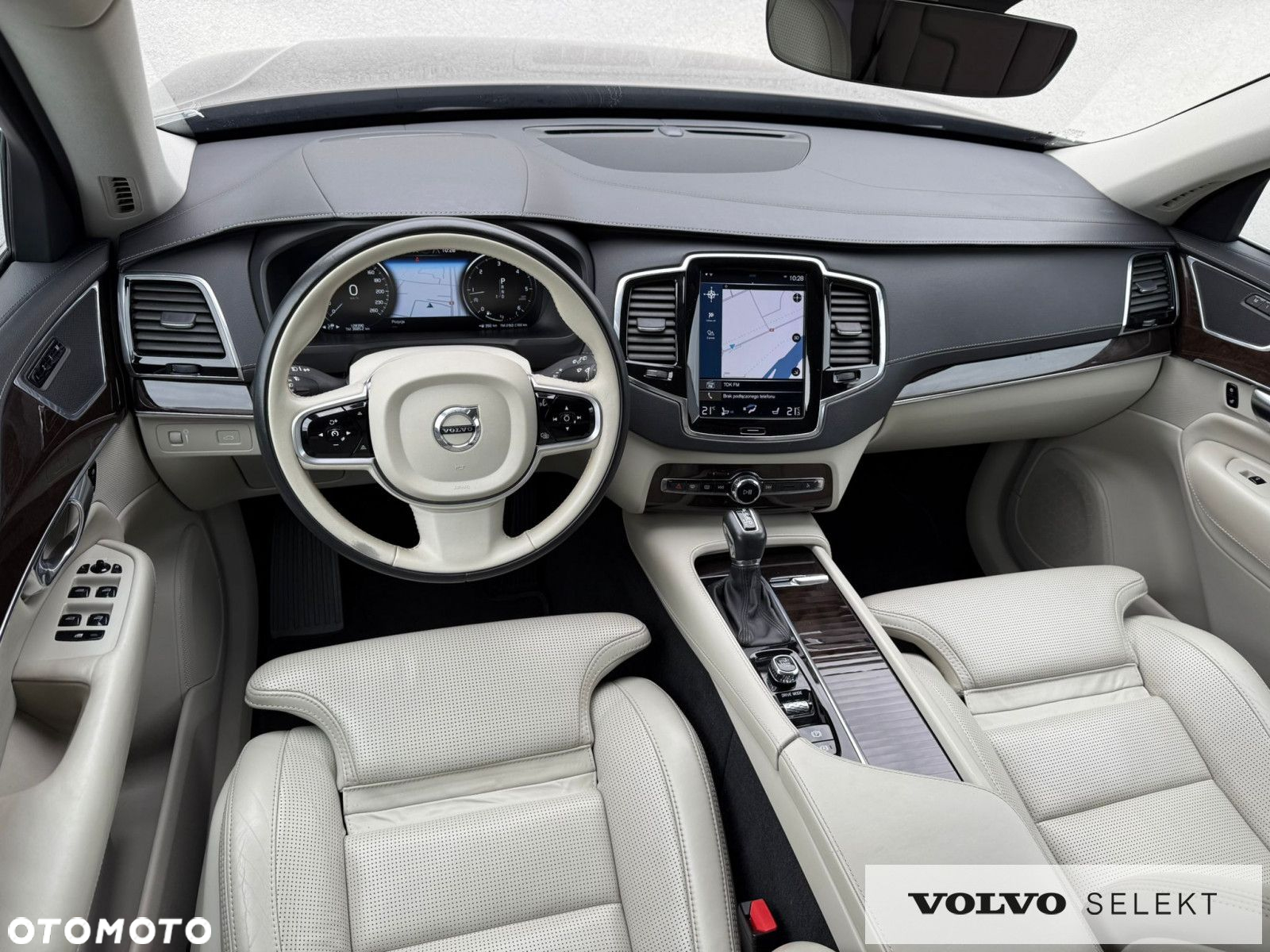 Volvo XC 90 - 12