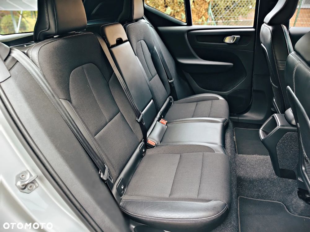 Volvo XC 40 D3 Geartronic Momentum - 27
