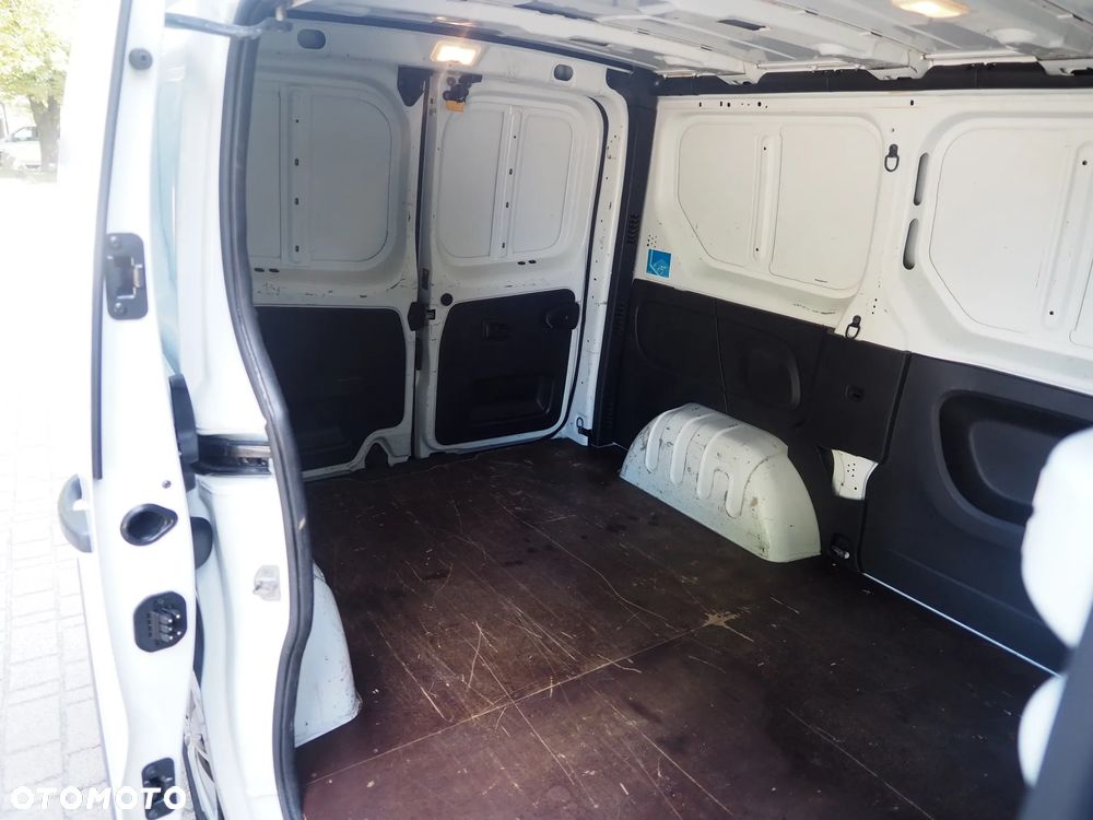 Renault trafic - 25