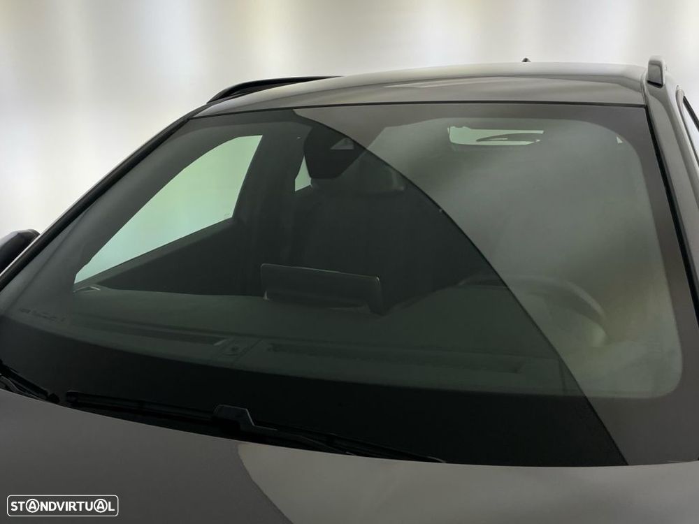 Peugeot 2008 1.2 Hybrid Allure e-DCS6 - 20