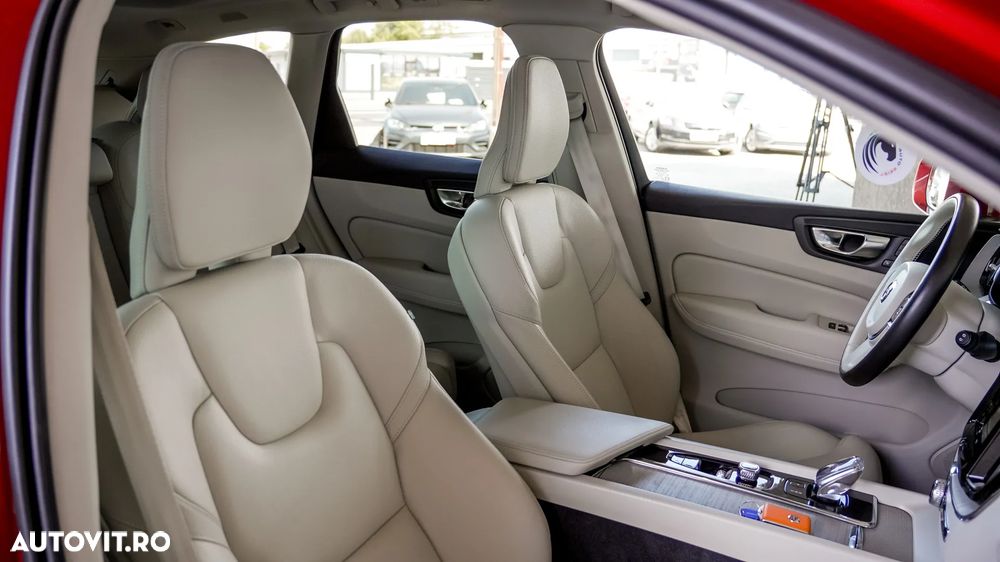 Volvo XC 60 Recharge T6 Twin Engine eAWD Inscription Expression - 28