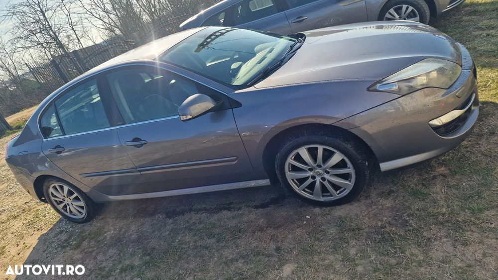 Renault Laguna dCi 150 FAP Start-Stop Paris Business - 13