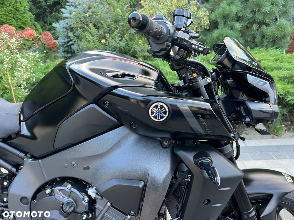 Yamaha MT - 9