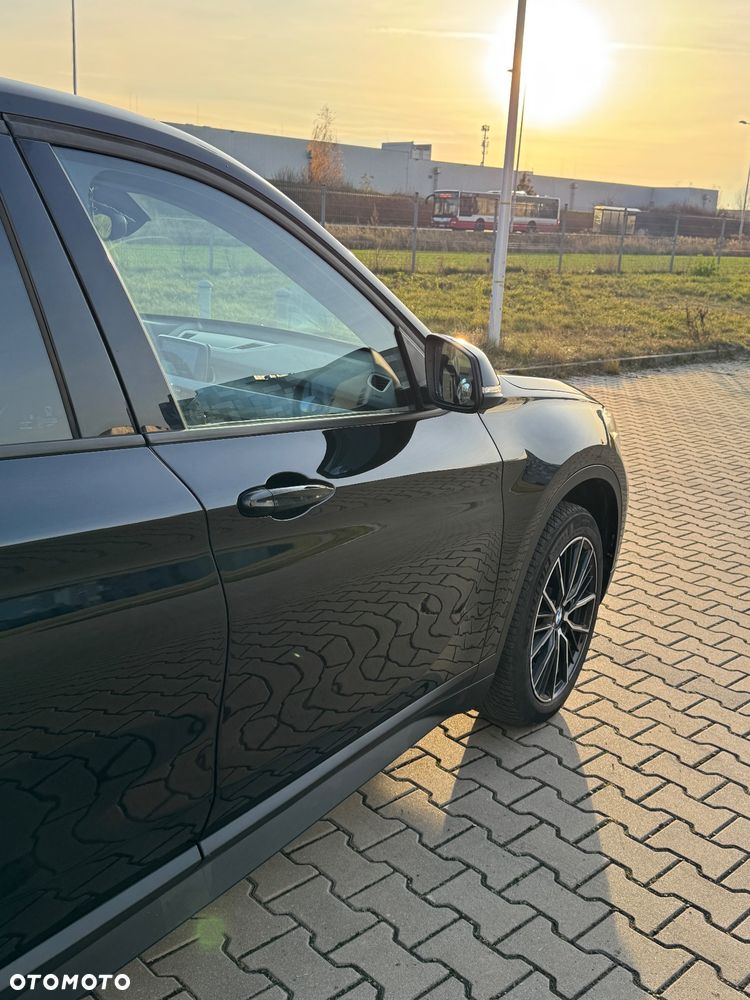 BMW X1 sDrive18d - 12