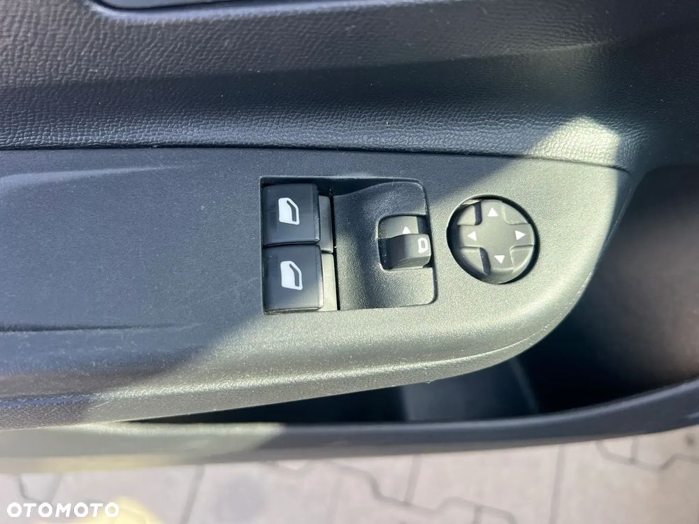 Opel Corsa - 16