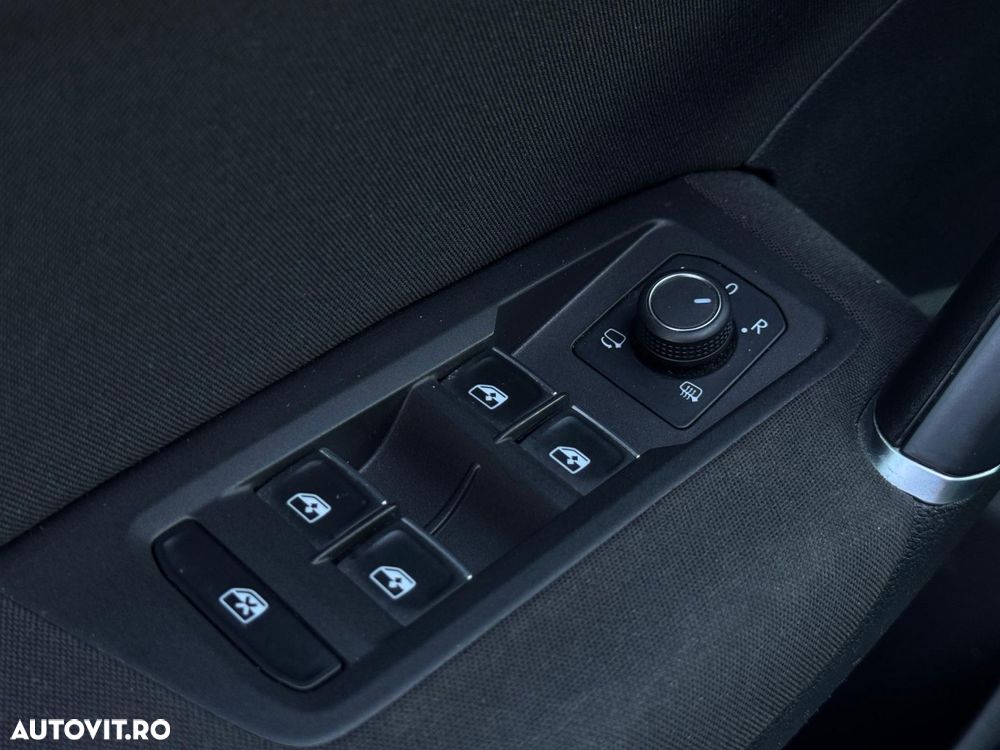 Volkswagen Touran - 20