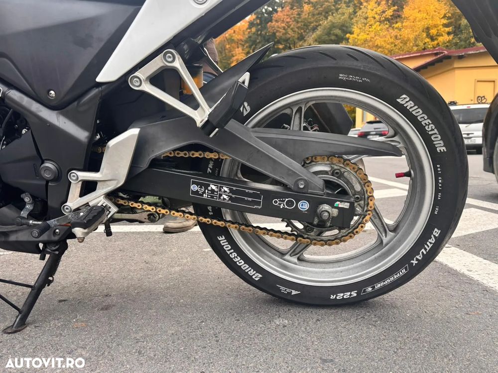 Honda CBR 250R - 7