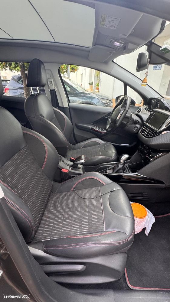 Peugeot 2008 PureTech 110 Stop&Start GT-Line Edition - 14