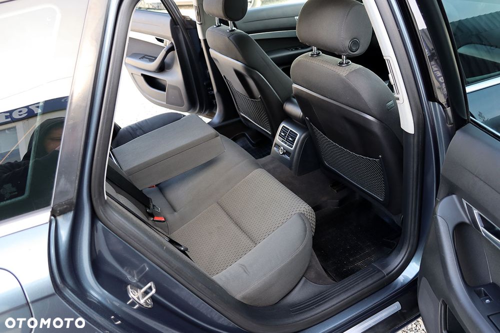 Audi A6 Avant - 28