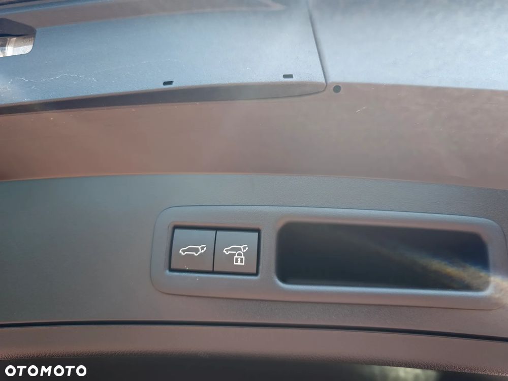 Lexus UX - 22