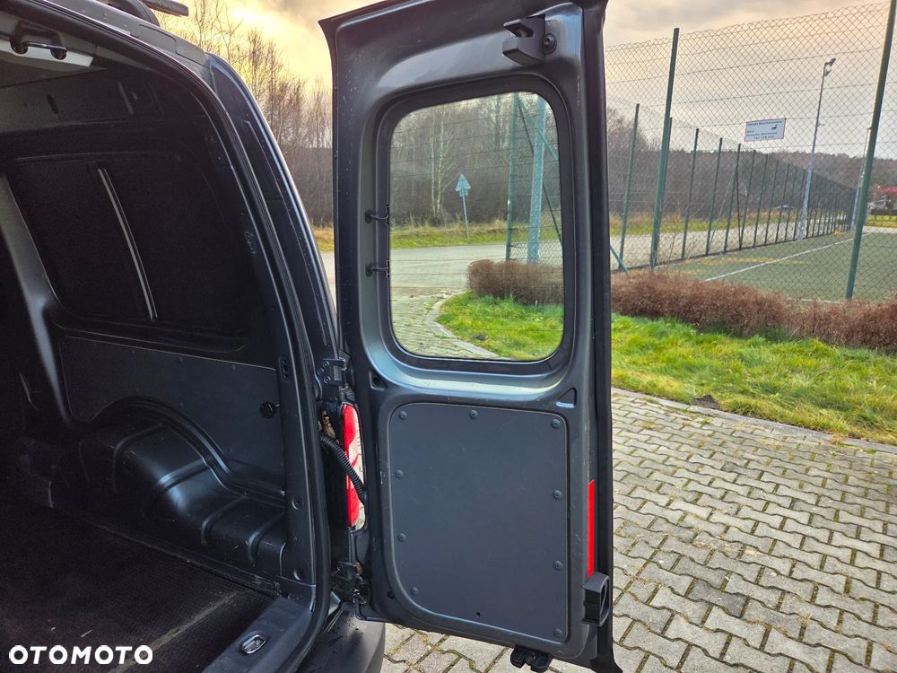 Volkswagen Caddy - 9