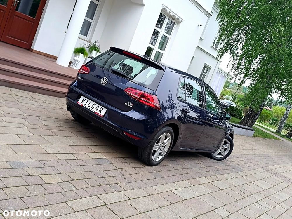 Volkswagen Golf 1.6 TDI BlueMotion Comfortline - 40