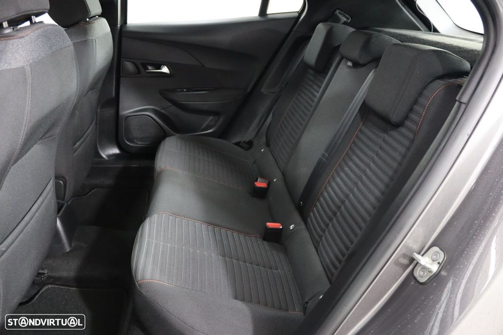 Peugeot 2008 1.2 PureTech Active Pack - 4