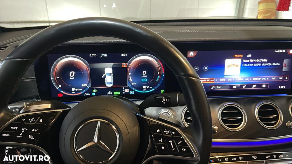 Mercedes-Benz E 300 4MATIC Aut. - 10