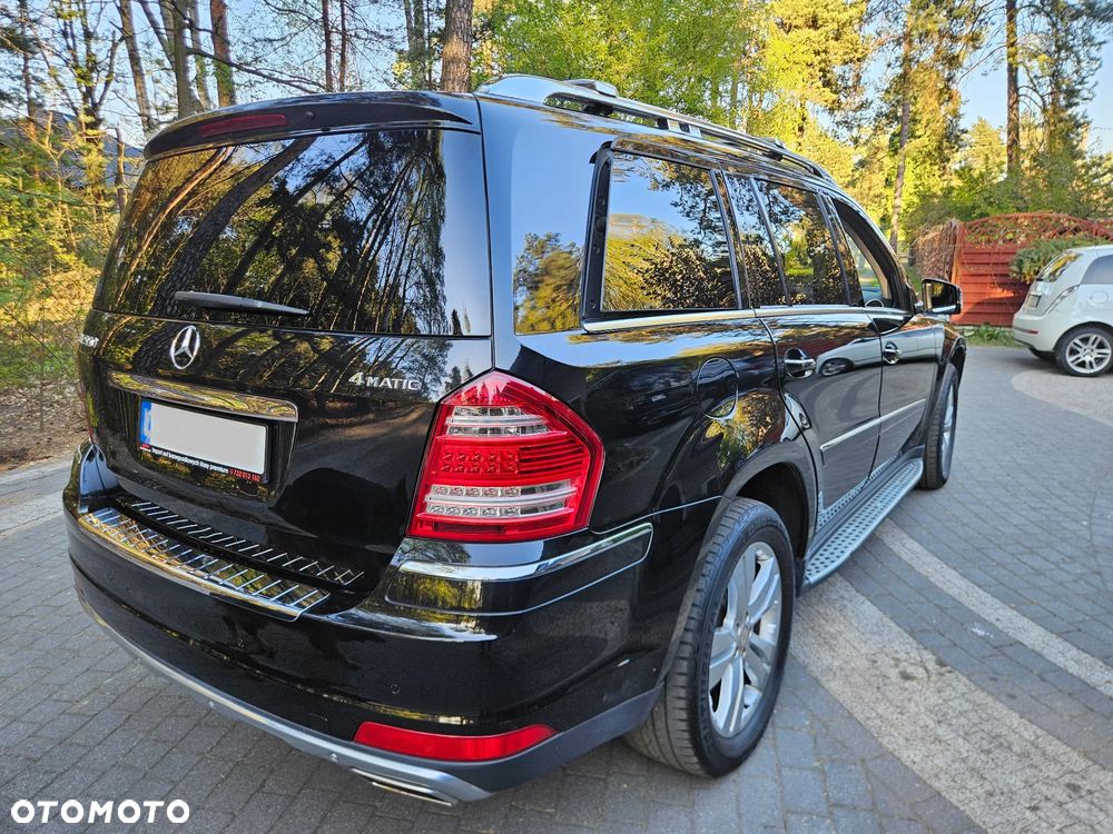 Mercedes-Benz GL 500 4Matic 7G-TRONIC - 5