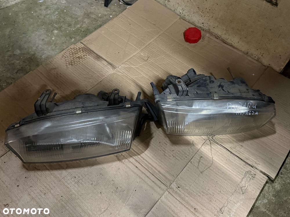 Lampy przód Subaru Impreza 92-01r. - 1
