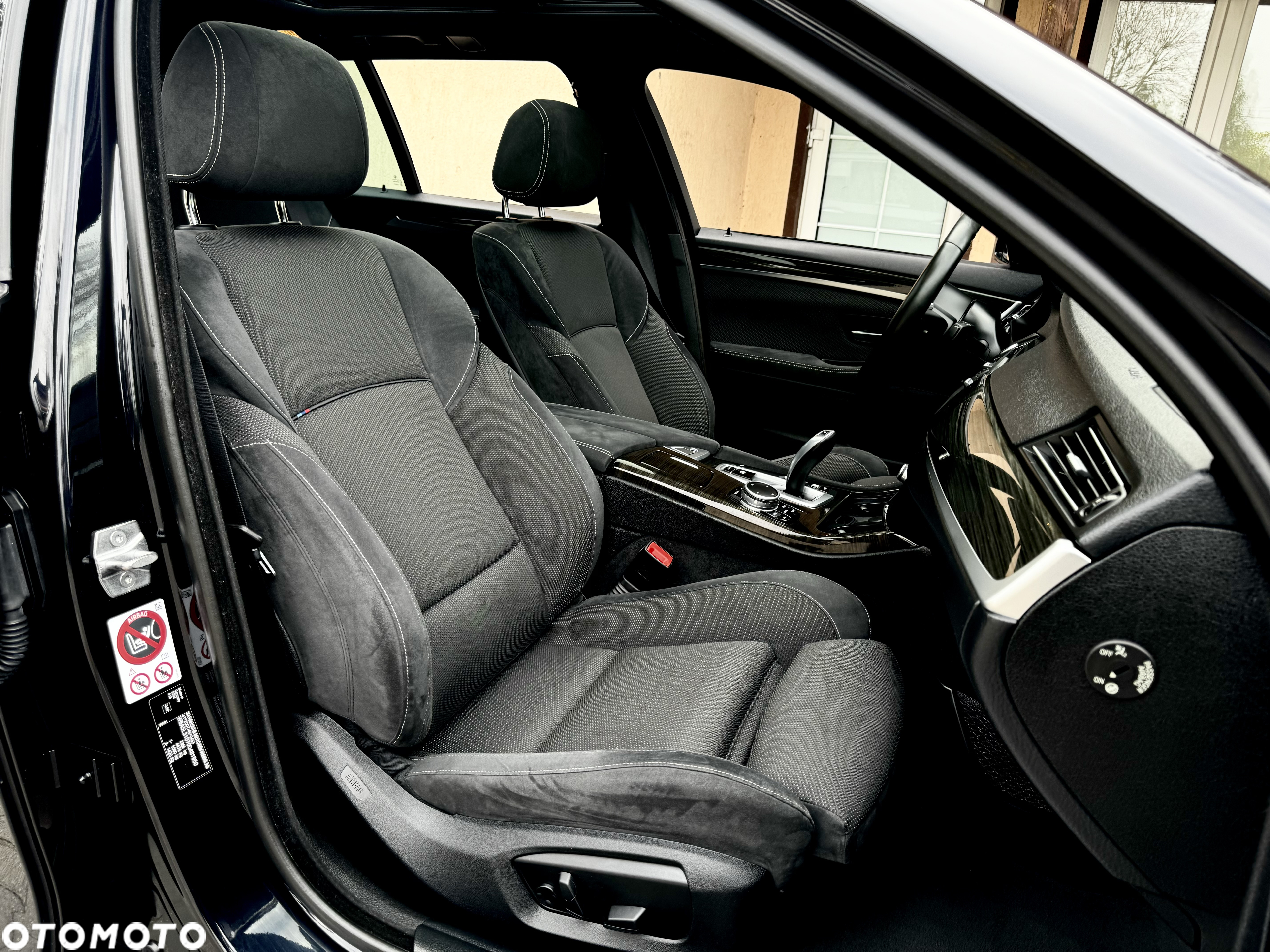 BMW Seria 5 520d Touring M Sport Edition - 27