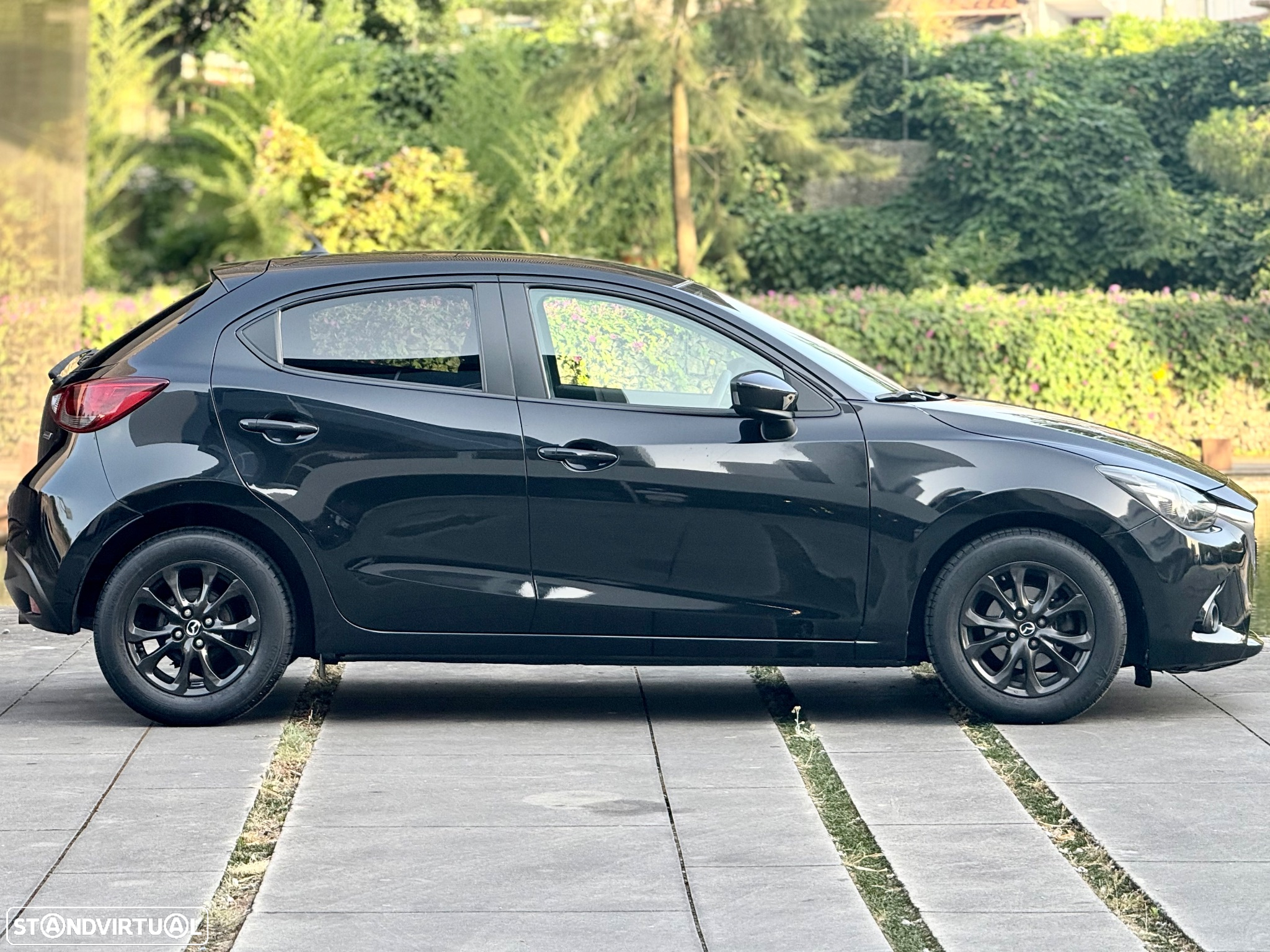 Mazda 2 1.5 Sky.Evolve Navi - 11