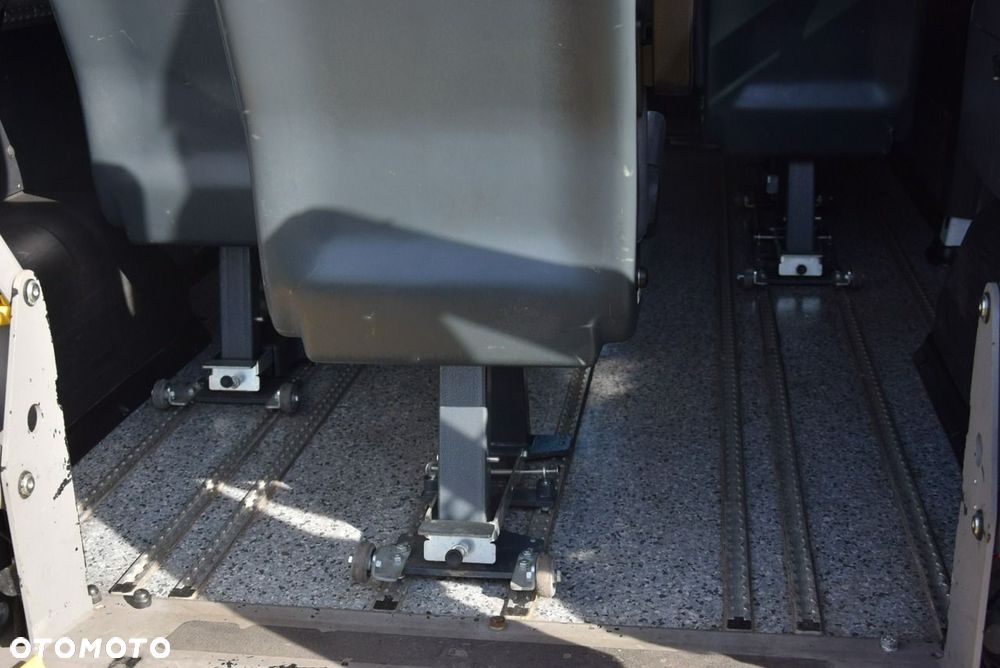 Ford Transit - 29