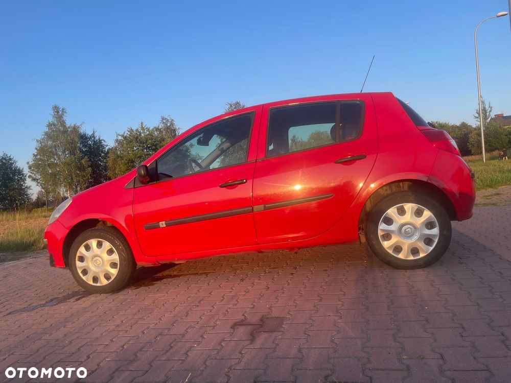 Renault Clio 1.2 16V Wind - 9
