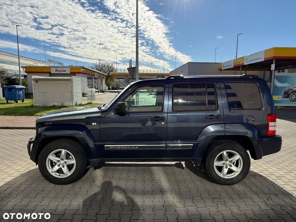 Jeep Cherokee 2009 photo 5