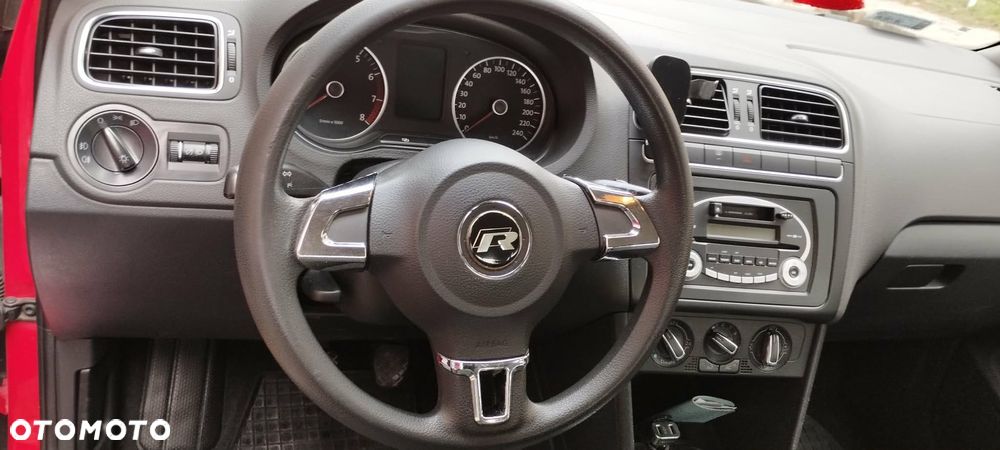 Volkswagen Polo 1.4 16V Comfortline - 25