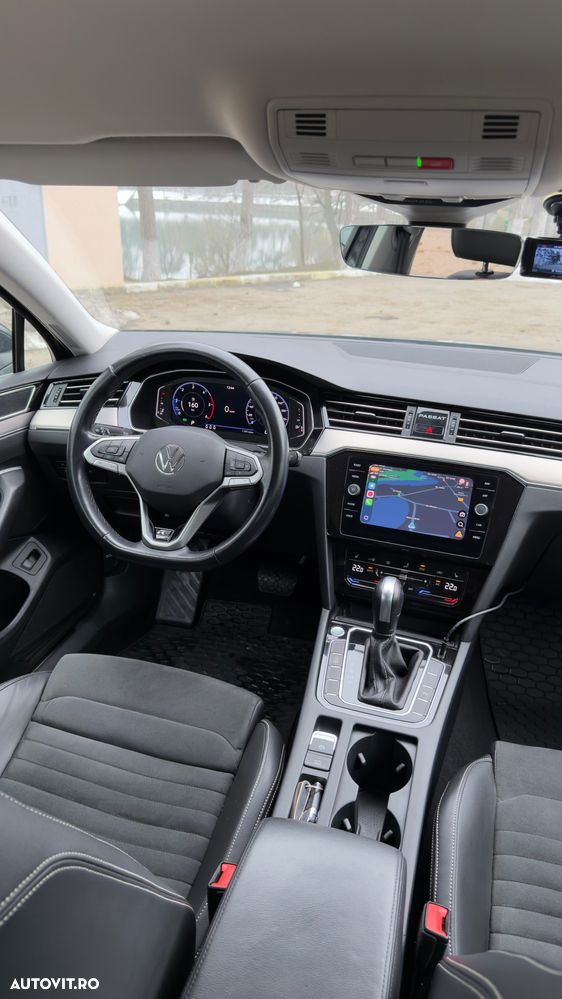 Volkswagen Passat 2.0 TDI DSG 4Mot Highline - 10