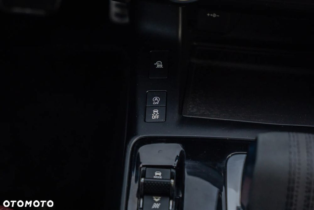 Jaguar E-Pace D200 AWD R-Dynamic SE - 31