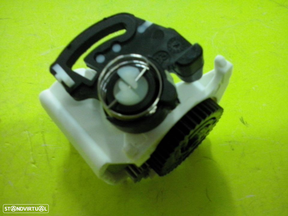 Actuador fecho mala Renault Clio II e III 2 e 3 NOVO - 3