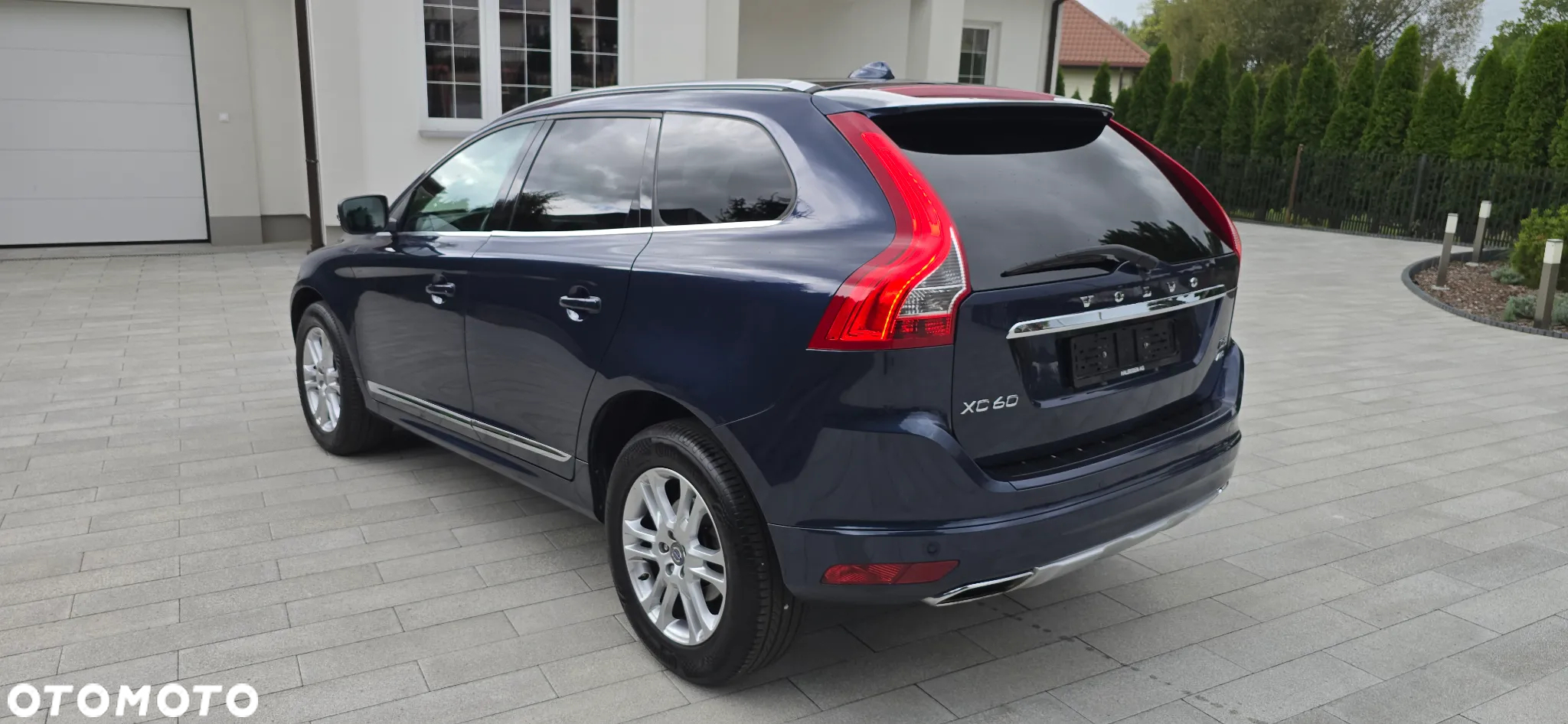 Volvo XC 60 D5 AWD Base - 3