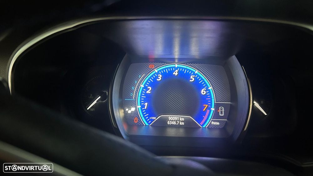 Renault Mégane Sport Tourer 1.6 TCe GT EDC - 8