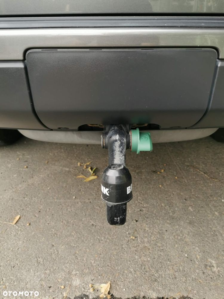 Land Rover Discovery 3.0 SD V6 HSE - 16