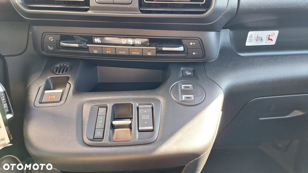 Peugeot Partner Furgon 5-miejscowy BlueHDi 130 KM S&S EAT8 Wiele możliwości - 27