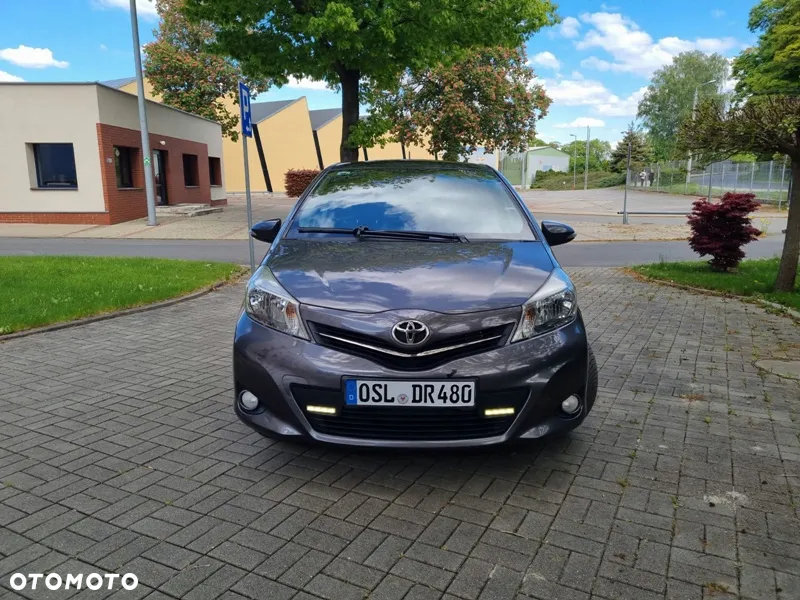 Toyota Yaris 1.33 Premium - 8