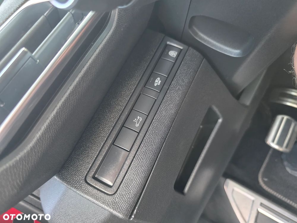 Peugeot 3008 BlueHDi 180 Stop & Start EAT8 GT - 16
