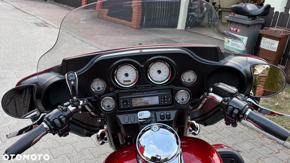 Harley-Davidson Touring Street Glide - 11