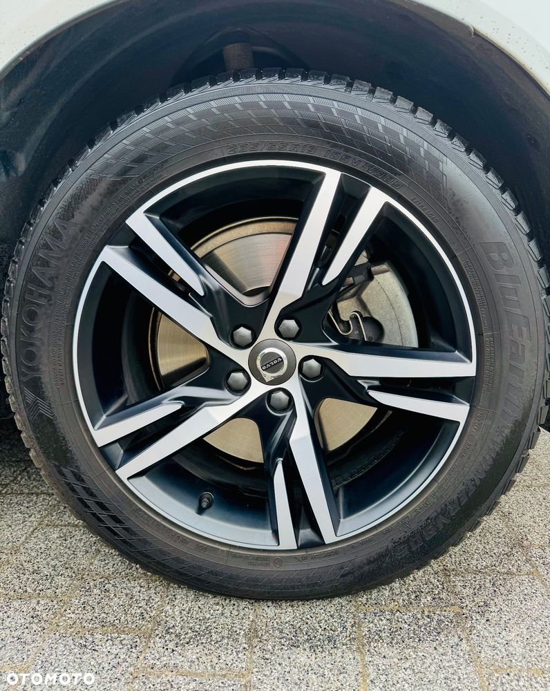 Volvo XC 60 B5 B AWD R-Design - 19