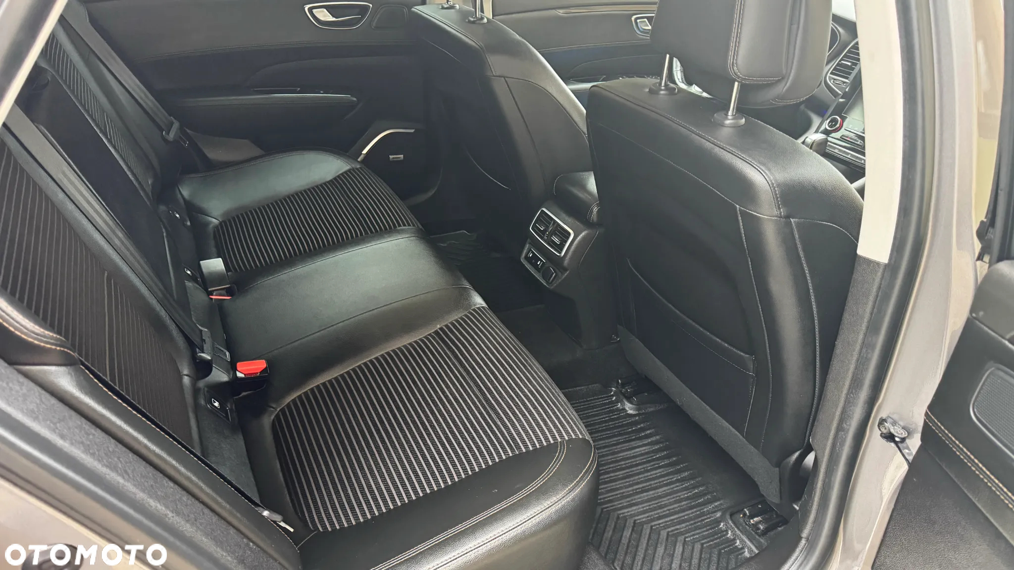 Renault Talisman 1.6 Energy dCi Intens EDC - 21