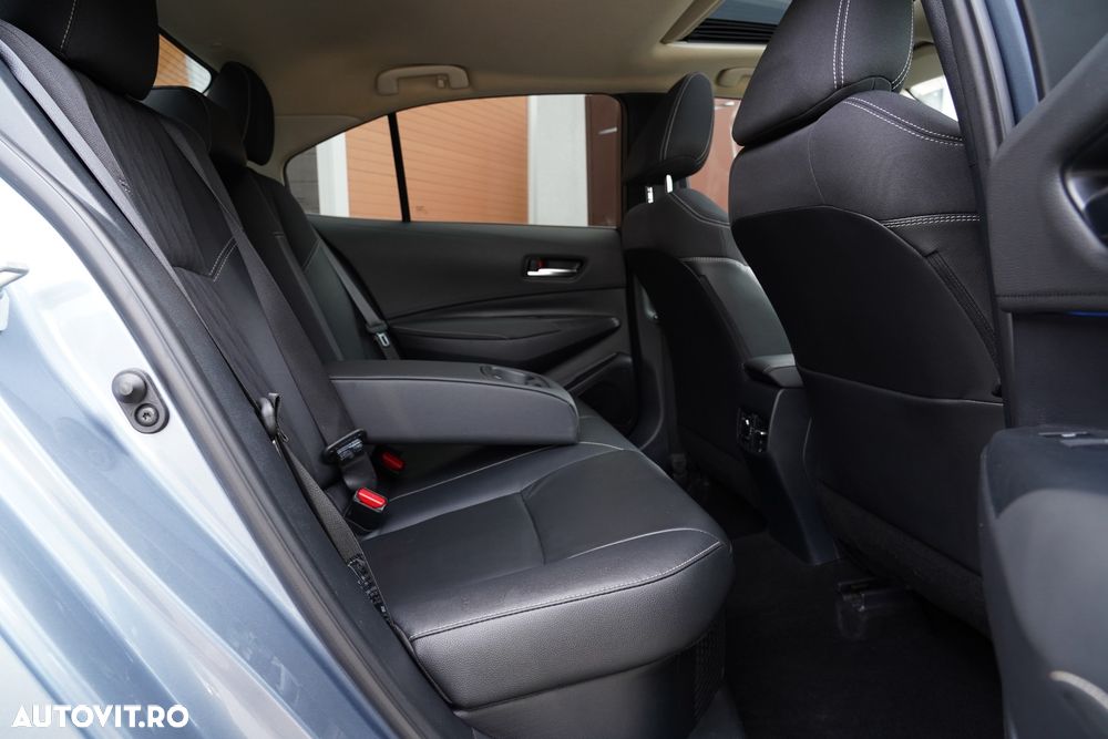 Toyota Corolla 1.8 HSD Exclusive tapiterie Neagra - 12
