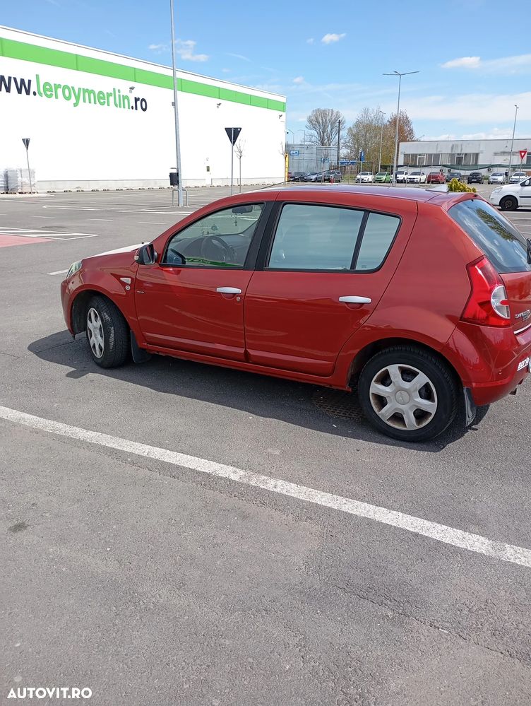 Dacia Sandero 1.6 MPI Laureate - 1