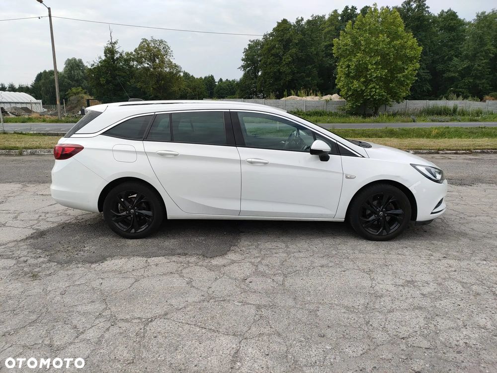 Opel Astra - 2