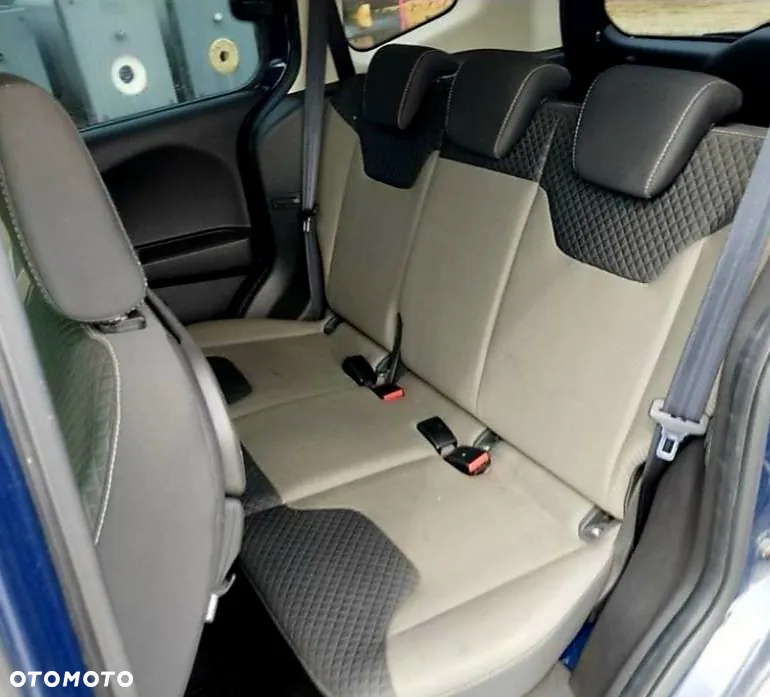 Ford Tourneo Courier 1.5 TDCi Trend - 9