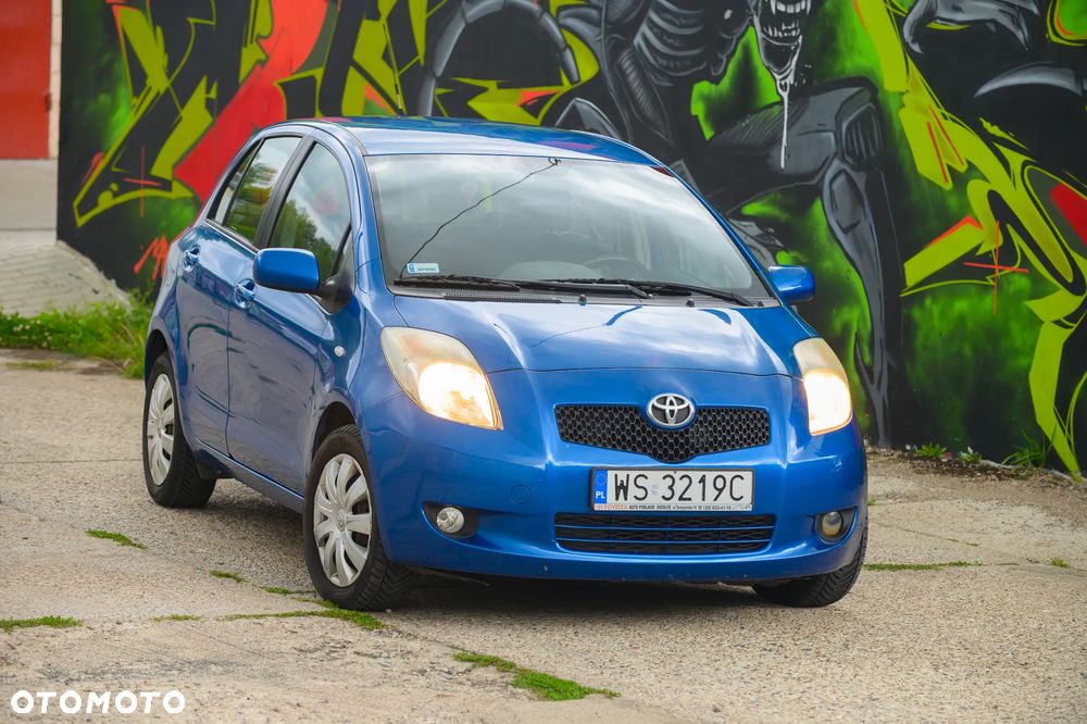 Toyota Yaris 1.3 Terra Gold - 12