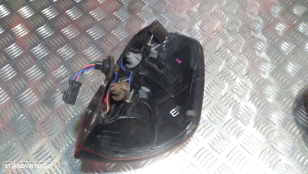 Farolim Stop Esq Subaru Legacy Ii (Bd) - 2