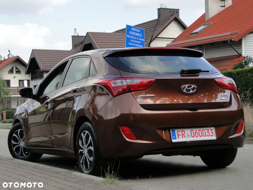 Hyundai i30 1.4 CRDi Premium - 7