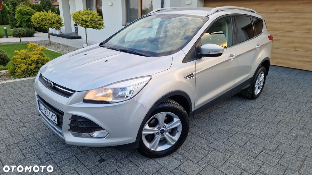 Ford Kuga 1.6 EcoBoost 2x4 Titanium - 1