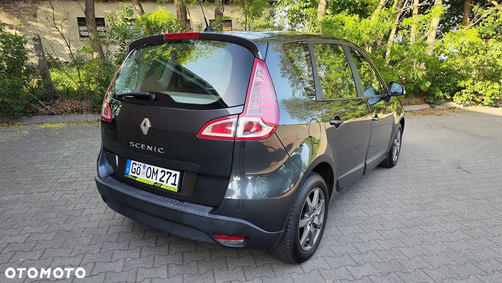Renault Scenic 1.6 16V 110 TomTom Edition - 9